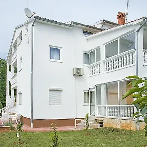https://apartments-somi.in-istria.net